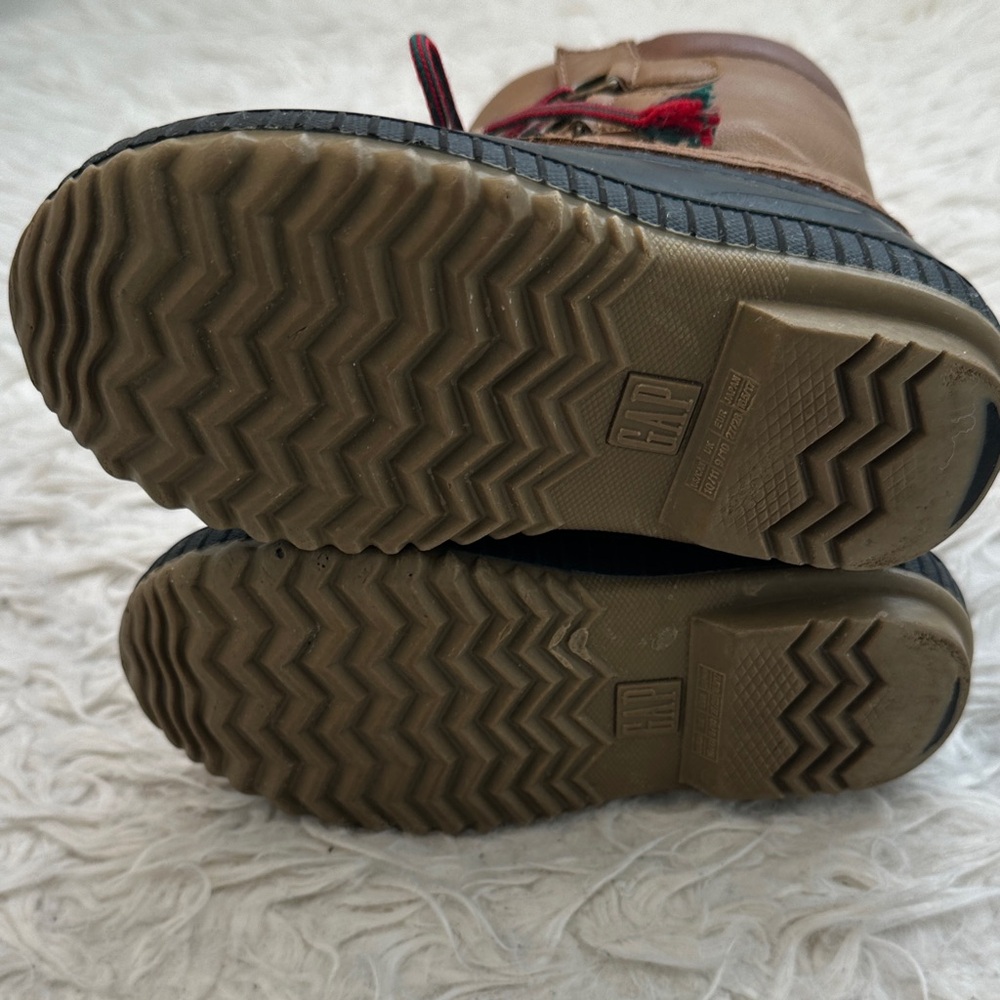 GAP Kids Brown and Black Snow Boots - Picture 5 of 5
